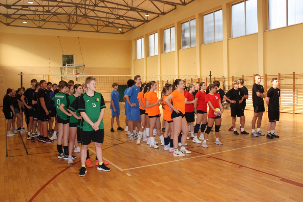 Sparing w piłce siatkowej szkół średnich powiatu wolsztyńskiego