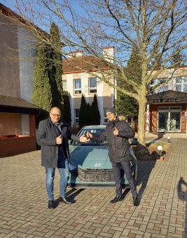 Szkoła wzbogaciła swoje wyposażenie o nowy samochód do nauki jazdy kategorii B – Hyundai i20.