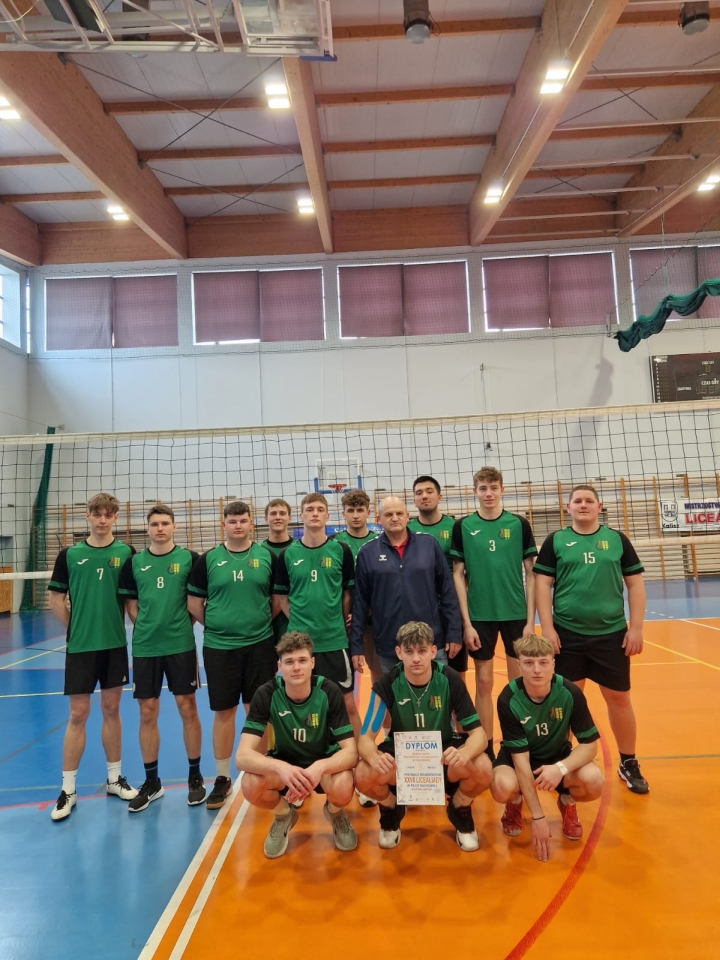 MAŁY krok w dziejach ZSRiT w Powodowie