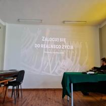 Zdjęcie: ZALOGUJ SIĘ DO REALNEGO ŻYCIA